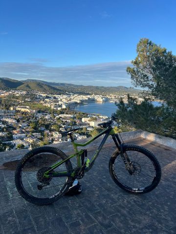 Merida ONE-SIXTY 8000 2018 2018 Mountainbike d'occasion — image 2 sur 4