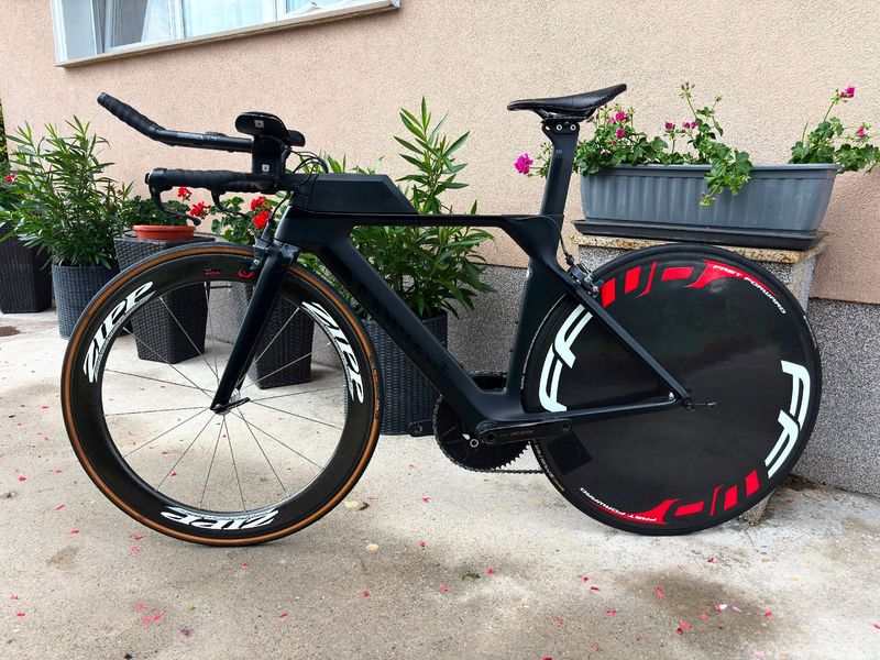 Canyon Speedmax CF 8.0 Di2 2018 2018 Road & Gravel de segunda mano, Negro — imagen 2 de 13