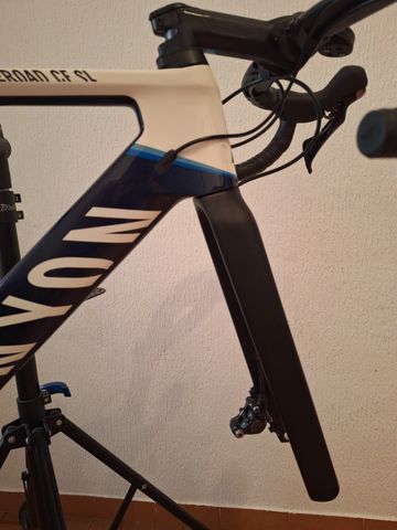 Used Canyon Aeroad CF SL 8 Disc 2024 Frameset 2024 Road & Gravel, Blue — image 4 of 9