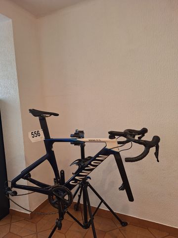 Used Canyon Aeroad CF SL 8 Disc 2024 Frameset 2024 Road & Gravel, Blue — image 2 of 9