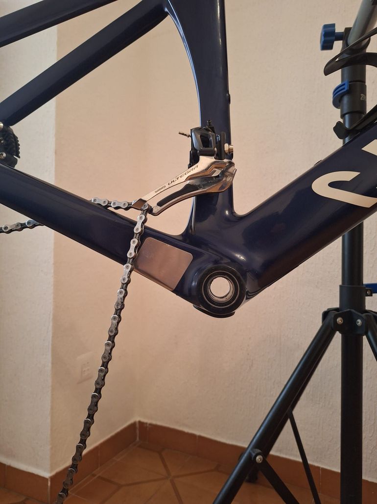 Brugt Canyon Aeroad CF SL 8 Disc 2024 Frameset 2024 Road & Gravel — billede 8 af 9