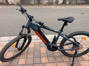 Used Ghost E-Teru Essential 500 Wh 2022 Mountainbike, Light Gray — image 3 of 17