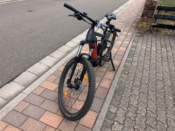 Used Ghost E-Teru Essential 500 Wh 2022 Mountainbike, Light Gray — image 8 of 17