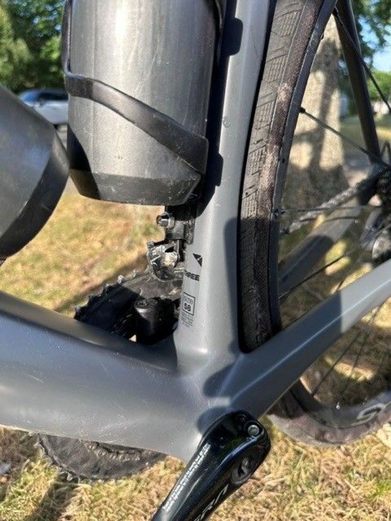 BMC Roadmachine THREE 2021 2021 Road & Gravel de segunda mano, Gris claro — imagen 5 de 10