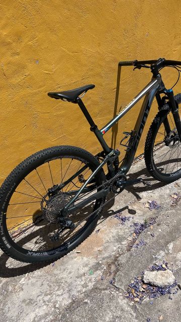 Tweedehands Giant Anthem 29 1 2021 2021 Mountainbike — afbeelding 2 van 8