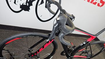 Tweedehands Giant Defy Advanced 1 2022 2022 Road & Gravel — afbeelding 8 van 21