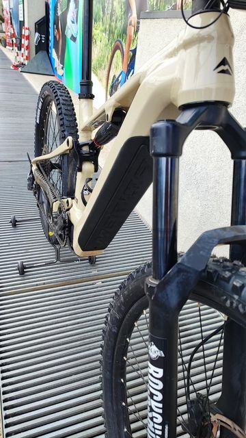 Merida eONE-SIXTY 575 2025 2025 Mountainbike d'occasion — image 8 sur 10