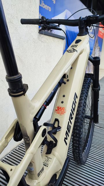 Merida eONE-SIXTY 575 2025 2025 Mountainbike d'occasion — image 9 sur 10