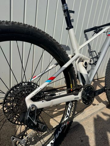 Gebrauchtes Mondraker F-PODIUM CARBON DC RR 2023 Frameset 2023 Mountainbike, Weiß, 29 — Bild 3 von 8