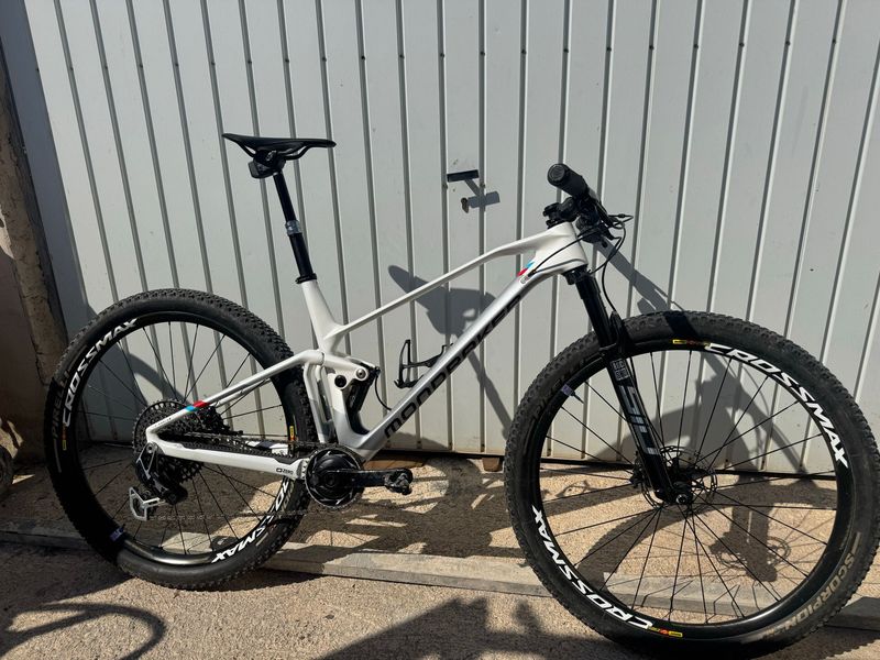 Used Mondraker F-PODIUM CARBON DC RR 2023 Frameset 2023 MTB