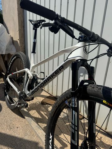 Gebrauchtes Mondraker F-PODIUM CARBON DC RR 2023 Frameset 2023 Mountainbike, Weiß, 29 — Bild 4 von 8