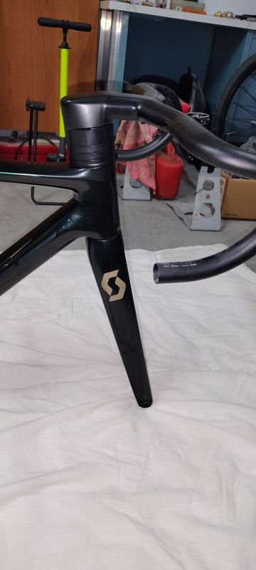 Použité Scott Addict RC 20 2020 Frameset 2020 Road & Gravel — obrázek 2 z 9