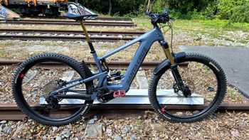 Käytetty Santa Cruz HECKLER X01 AXS RSV / Carbon CC / 29 2023 2023 MTB