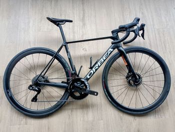 Orbea Orca Shimano Dura Ace Di2 2024 Road & Gravel d'occasion — image 4 sur 5