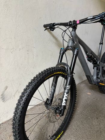 Brugt Yeti SB140 LR C2 2023 2023 Mountainbike — billede 2 af 9