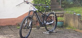 Used Mondraker LEVEL R 2022 2022 Mountainbike, Black, 29 — image 2 of 10