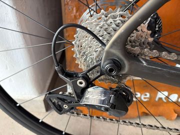 Cervélo Soloist 105 2025 2025 Road & Gravel usato, Nero — immagine 6 di 9