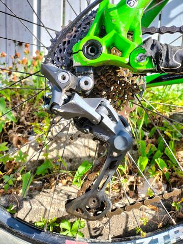 Ghost AMR Plus 5900 2012 Mountainbike usato, Verde — immagine 4 di 5