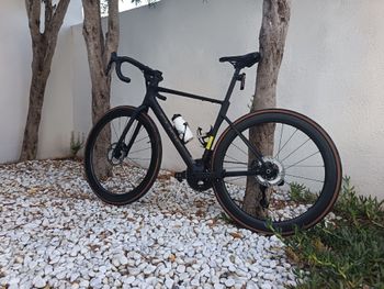 CUBE ATTAIN C:62, SLT 2026 2026 Road & Gravel usato, Nero — immagine 3 di 4