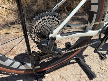Tweedehands Megamo SILK 02 2026 2026 Road & Gravel — afbeelding 9 van 11