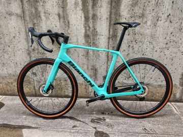 Bianchi Impulso PRO GRX 820 disc 2025 2025 Road & Gravel usato