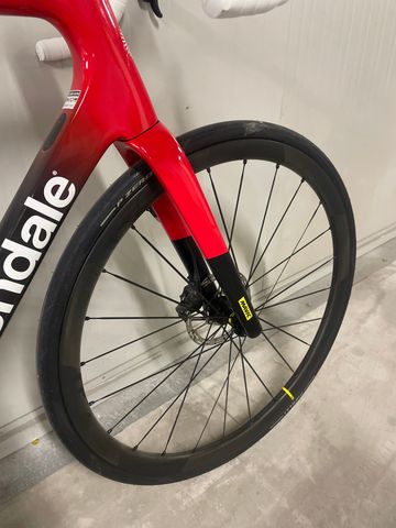 Cannondale SuperSix EVO Hi-MOD 2 2024 Road & Gravel usato, Nero — immagine 4 di 8