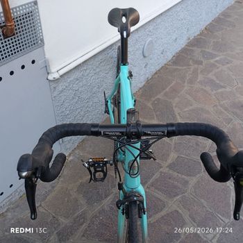 Używany Bianchi Nirone Shimano Tiagra 2021 Road & Gravel — zdjęcie 4 z 6