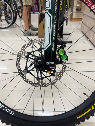 Używany Mondraker SUPERFOXY R 2023 2023 Mountainbike — zdjęcie 4 z 6