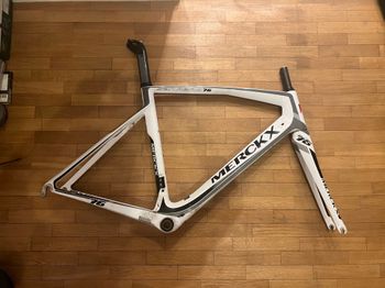 Używany Eddy Merckx SanRemo76 — Shimano Ultegra Di2 2020 Frameset 2020 Road & Gravel