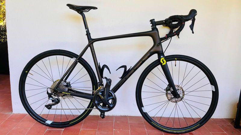 Gebrauchtes Scott Addict 10 disc 2019 2019 Road & Gravel, Schwarz — Bild 5 von 12