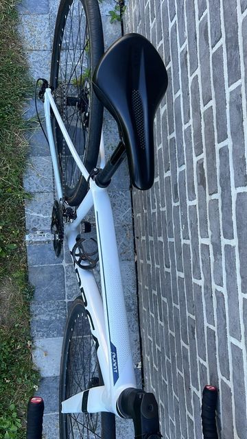 Gebrauchtes Orbea Avant Shimano 105 2022 Road & Gravel, Weiß — Bild 4 von 7