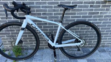 Gebrauchtes Orbea Avant Shimano 105 2022 Road & Gravel, Weiß — Bild 1 von 7