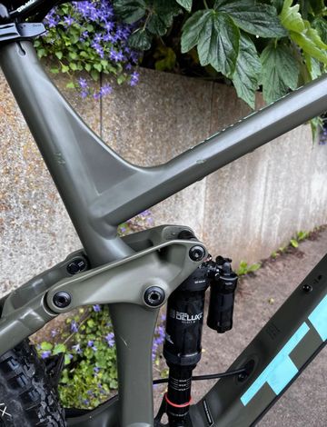 Gebrauchtes Trek Remedy Frameset 2023 Mountainbike, Grün — Bild 4 von 6