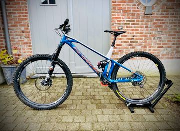 Używany Mondraker Foxy R 2020 2020 Mountainbike — zdjęcie 2 z 5