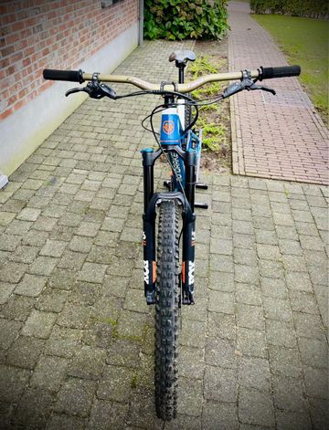 Używany Mondraker Foxy R 2020 2020 Mountainbike — zdjęcie 4 z 5