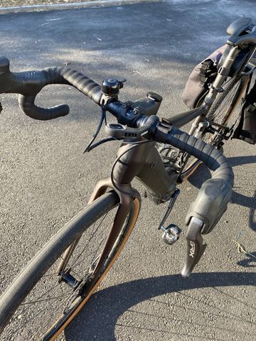 Używany Giant Revolt E+, Pro 2021 2021 Road & Gravel — zdjęcie 4 z 4