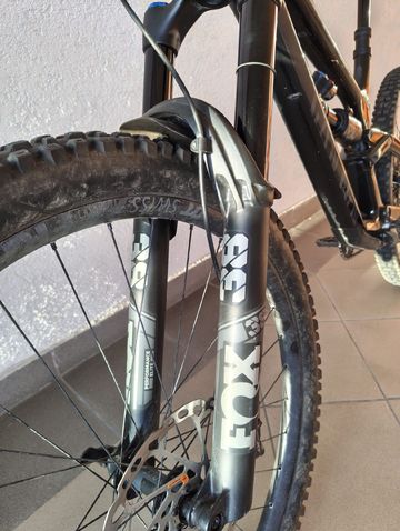 Used Canyon Torque Mullet CF 8 2024 2024 Mountainbike, Black, 29, 27.5 — image 9 of 14
