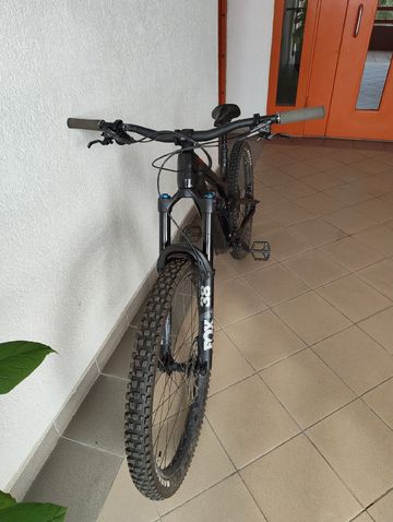Used Canyon Torque Mullet CF 8 2024 2024 Mountainbike, Black, 29, 27.5 — image 8 of 14