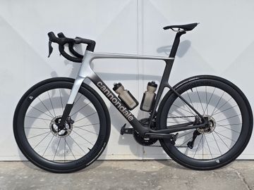 Brugt Cannondale SuperSix EVO Hi-MOD 1 | Ultegra Di2 | HollowGram R-SL 50 | 58 cm 2023 Road & Gravel — billede 2 af 18