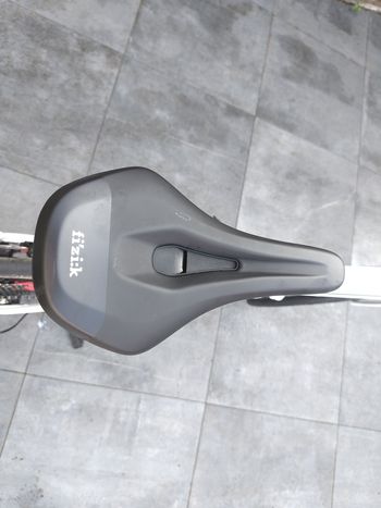 Używany Orbea AVANT H30-D 2022 2022 Road & Gravel — zdjęcie 2 z 9