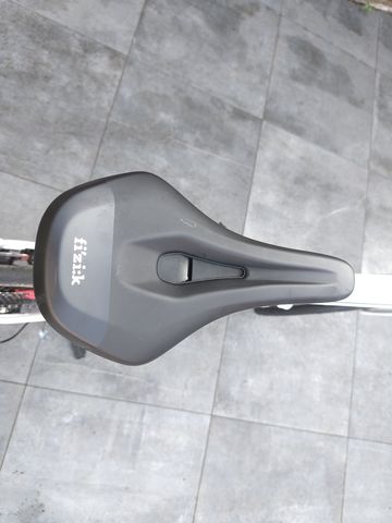 Tweedehands Orbea AVANT H30-D 2022 2022 Road & Gravel — afbeelding 2 van 9