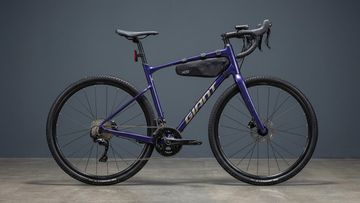 Used Giant Revolt 1 2024 2024 Road & Gravel, Blue — image 3 of 3