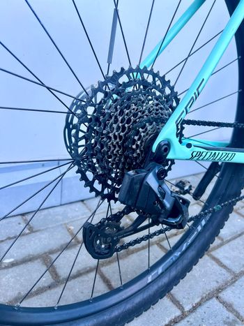 Used Specialized Epic SRAM GX Eagle AXS 2020 Mountainbike, Green — image 4 of 9