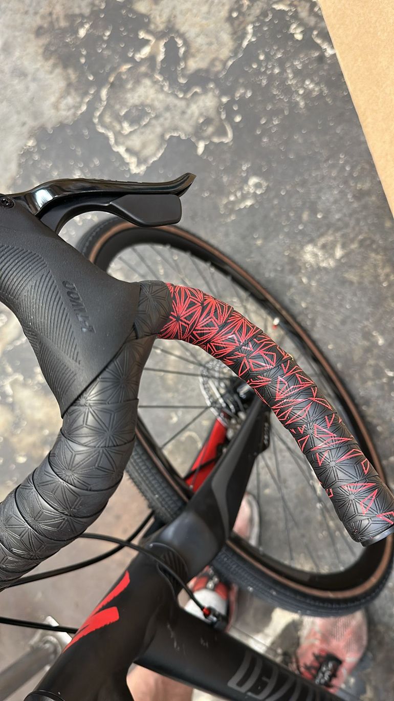 Used Specialized Secteur Expert Disc 2014 2014 Road & Gravel, Light Gray — image 11 of 12