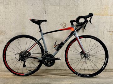 Tweedehands CUBE attain gtc Pro Disc 2016 2016 Road & Gravel — afbeelding 2 van 24