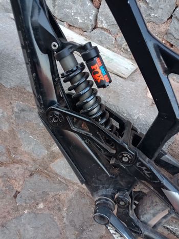 Gebrauchtes YT Custom SRAM GX DH 2015 Mountainbike, Schwarz — Bild 4 von 9