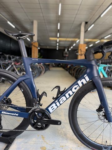 Gebrauchtes Bianchi Oltre Comp Di2 Carbon 2024 Road & Gravel, Blau — Bild 10 von 21