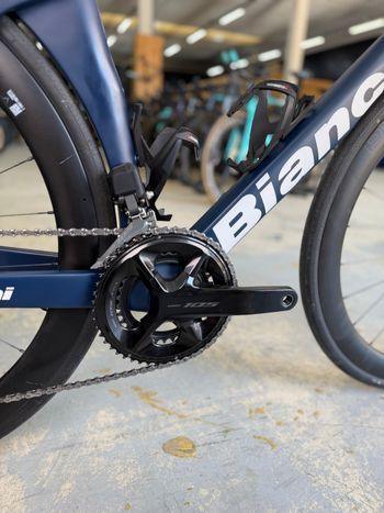 Brugt Bianchi Oltre Comp Di2 Carbon 2024 Road & Gravel — billede 8 af 21