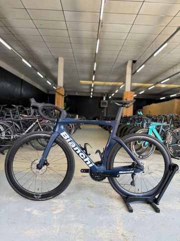 Gebrauchtes Bianchi Oltre Comp Di2 Carbon 2024 Road & Gravel, Blau — Bild 15 von 21