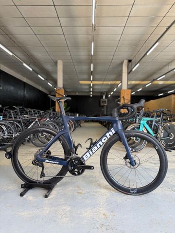 Gebrauchtes Bianchi Oltre Comp Di2 Carbon 2024 Road & Gravel, Blau — Bild 1 von 21